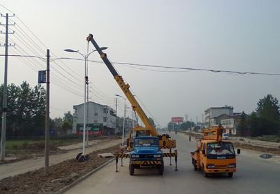 Προφανή πλεονεκτήματα της ηλιακής λυχνίας δρόμου 淄博风向标信息科技有限公司 -2 组-张玲玲
