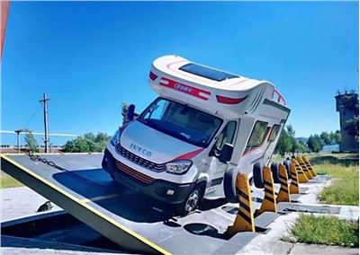 Καλύμματα με αδιάβροχο σκάφος θεραπείας με υπεριώδη ακτινοβολία